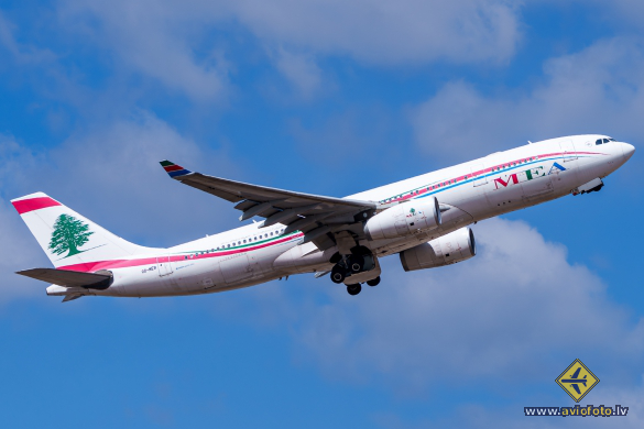 Airbus A330-243